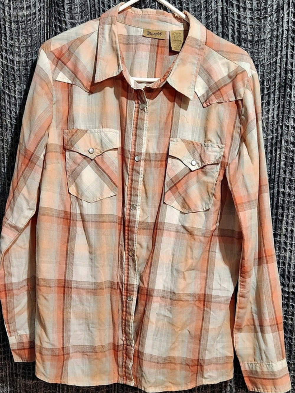 Wrangler Ladies Plaid Button Down in Orange & White Size XL